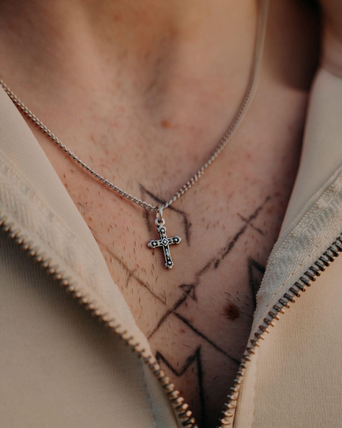 VINTAGE CROSS NECKLACE